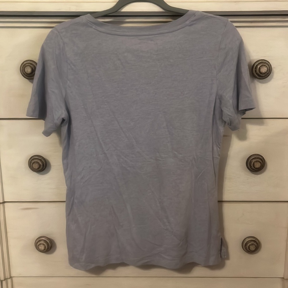Under Armour Clarkson Golden Knights V-Neck T-Shirt Gray Womens Medium Loose Fit - Picture 3 of 4